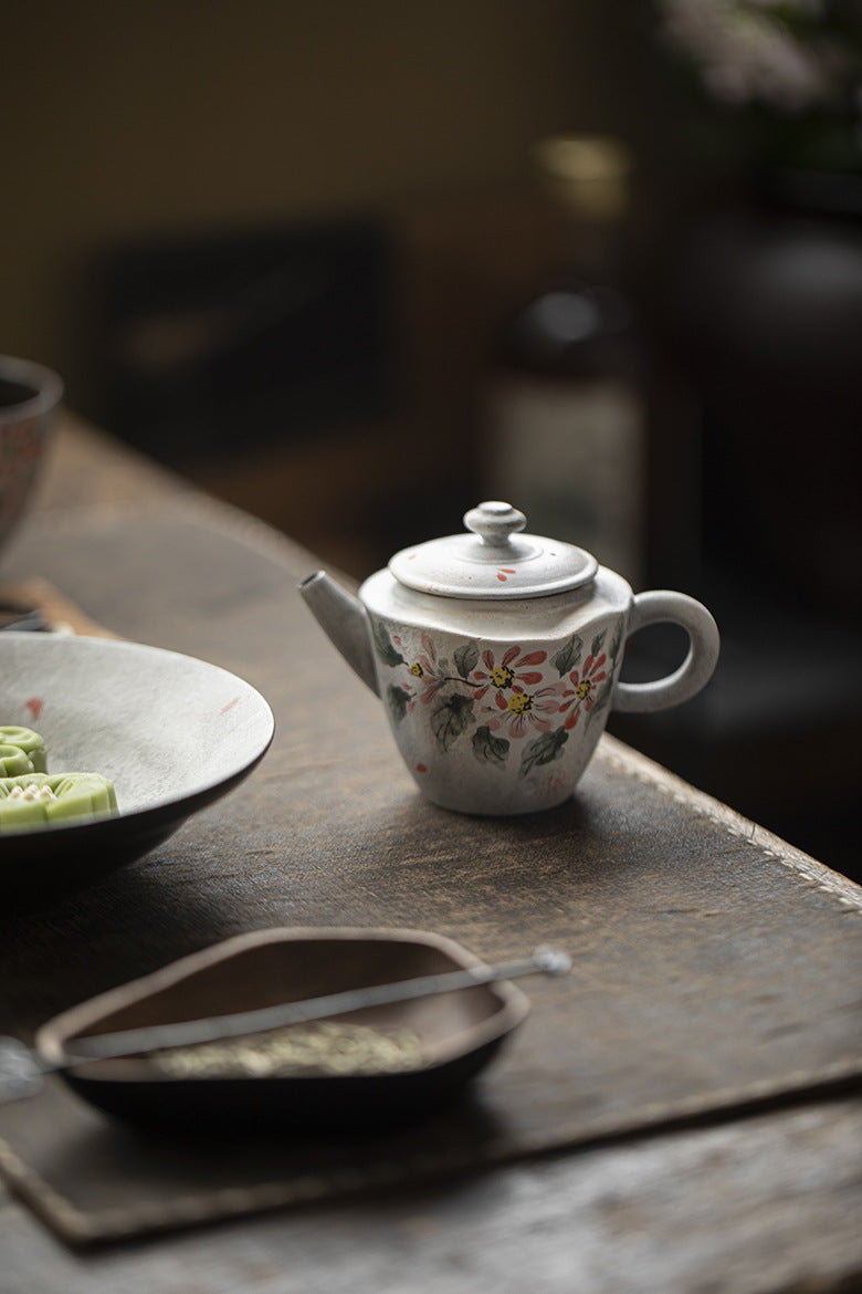 Wind powder tea pot hand-painted underglaze color tea pot single pot Kung Fu tea set for home use