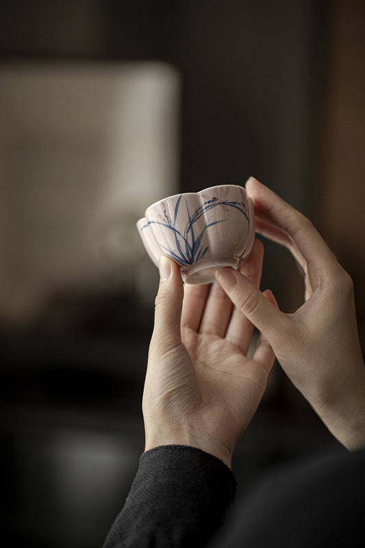 Ceramic petal tea cup, home white porcelain hand-painted orchid tea cup, single kung fu tea