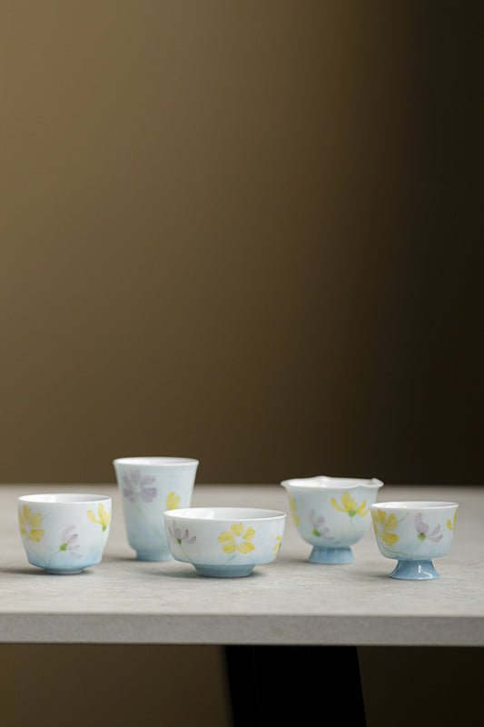 Hand drawn Gesanghua tea cup, household tea products, handmade ceramic tea cup, minimalist design