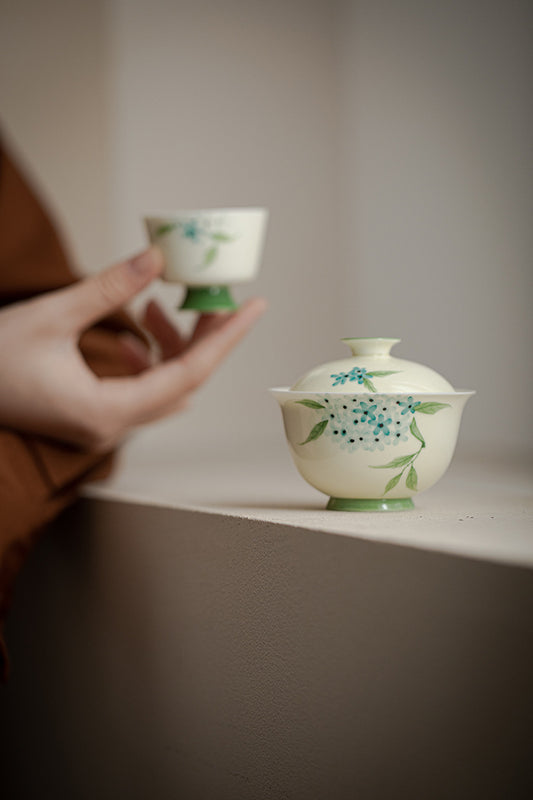 Hand drawn embroidered ball flower covered bowl, tea cup, high-end handmade ceramic tea cup, Kung Fu tea set