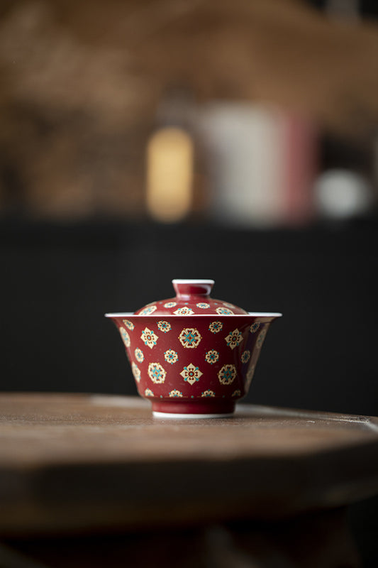 Red pipa pattern covered bowl, pure handmade ceramic tea cup, retro kung fu tea set, not hot to the touch