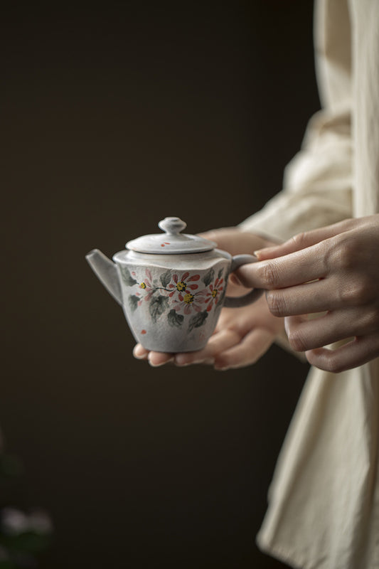 Wind powder tea pot hand-painted underglaze color tea pot single pot Kung Fu tea set for home use